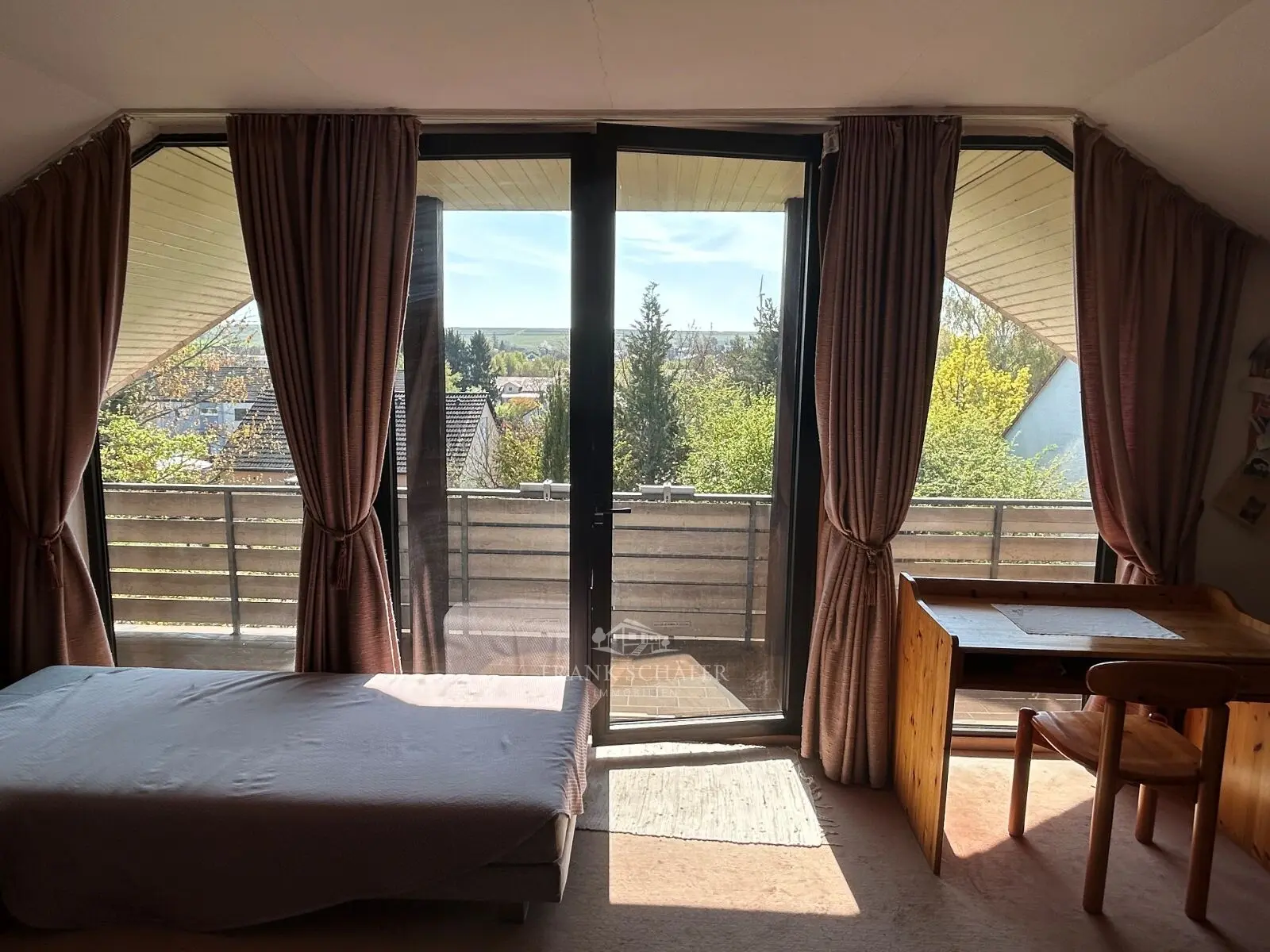 das besondere Zimmer 1 im DG