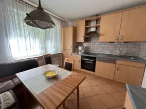 Küche mit Essbereich
