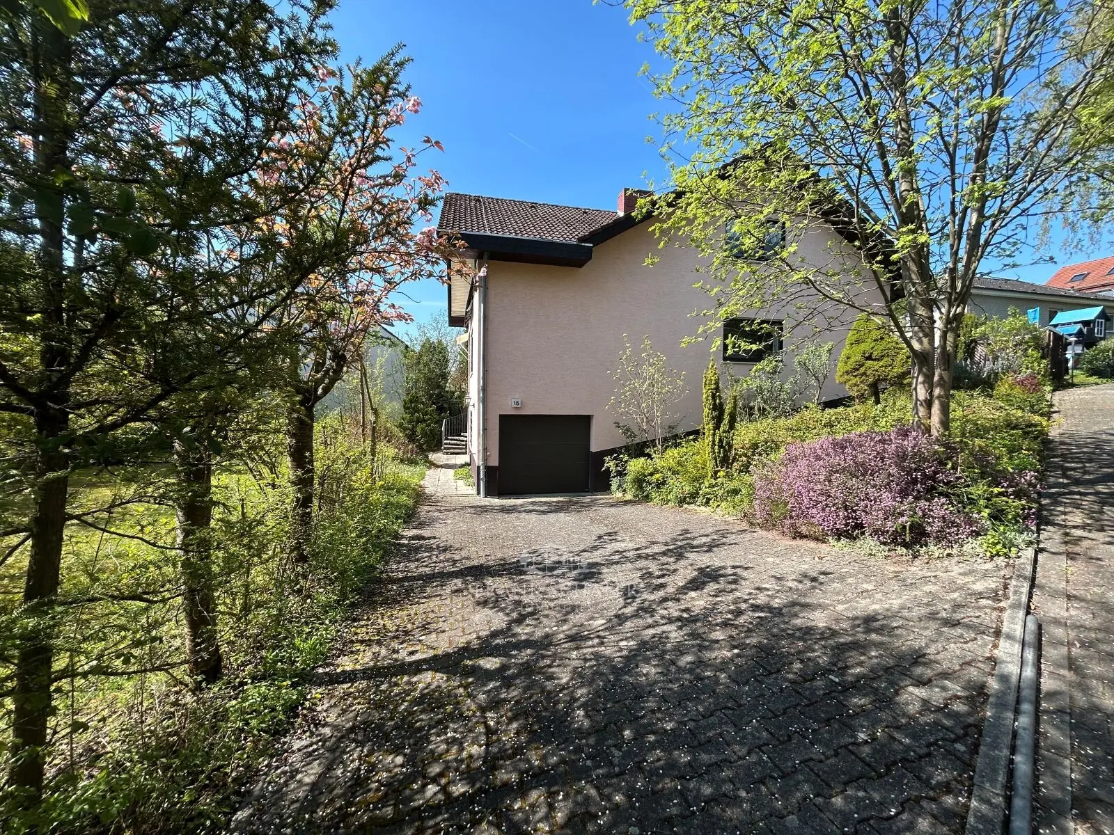 Zufahrt zum Haus